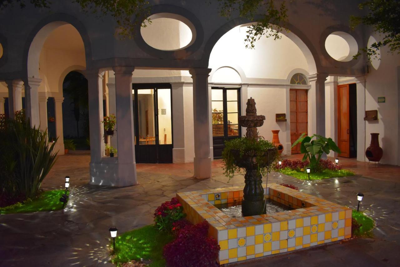 Tlaquepaque Pueblito Hotel Exterior foto